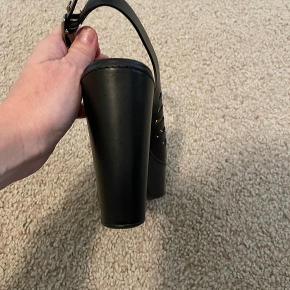 Robert Clergerie “Diane” Size 9 US Black - Picture 2 of 4